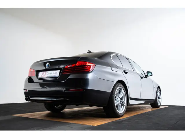 BMW 5 Serie 520i Executive 2016 Benzine 32