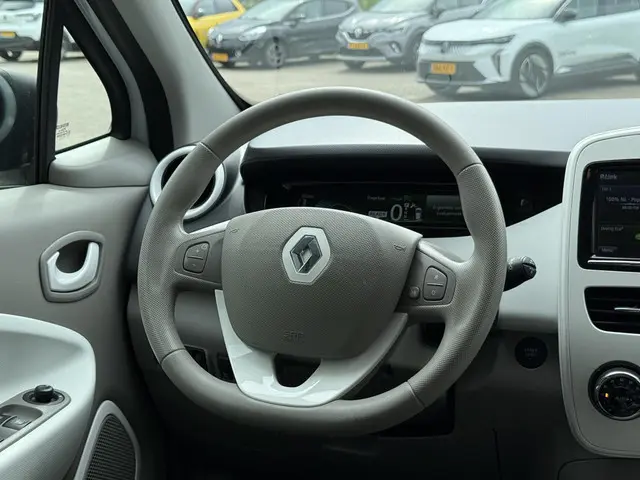 Renault ZOE R90 Life Black Line 41 kWh 2019 Elektrisch 9