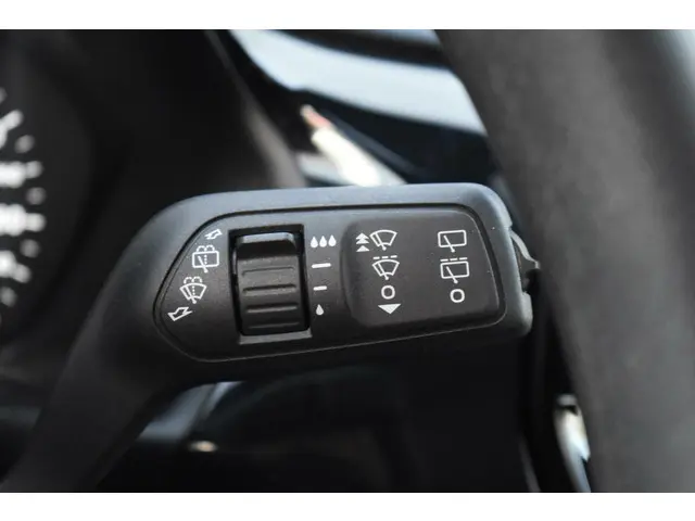 Ford Fiesta 1.1 Trend |NAVI|CARPLAY|CRUISE|PDC 2018 Benzine 38