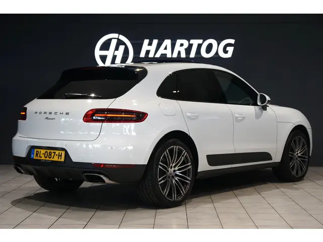 Porsche Macan 2