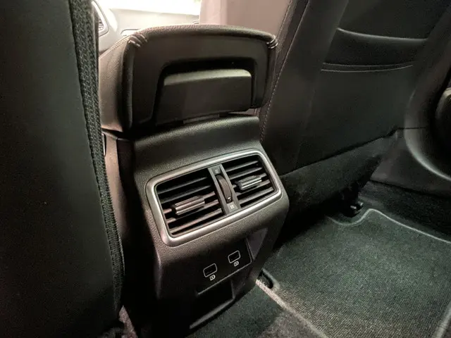 Renault Mégane Estate 1.3 TCe 140 Techno 2024 Benzine 26