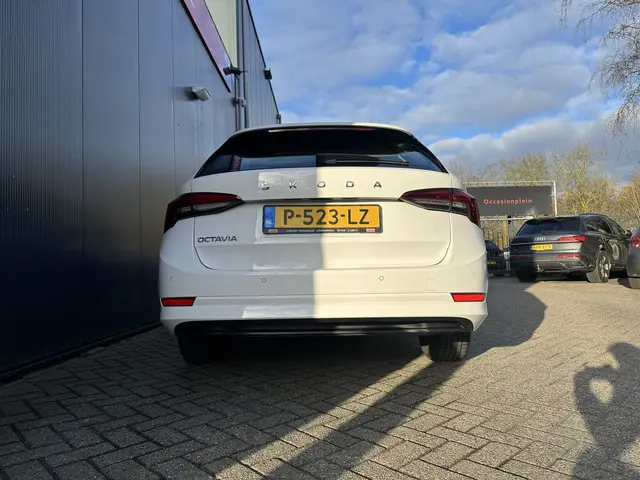 Škoda Octavia Combi 1.0 TSI Ambition 2022 Benzine 6