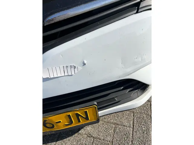 Renault Clio Estate 0.9 TCe Limited 2020 Benzine 6