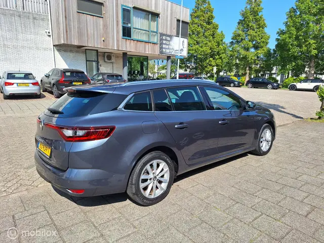 Renault Mégane Estate 1.2 TCe LIMITED 2018 Benzine 7
