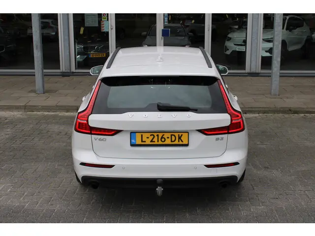 Volvo V60 B3 Automaat Momentum Advantage 2021 Benzine 61