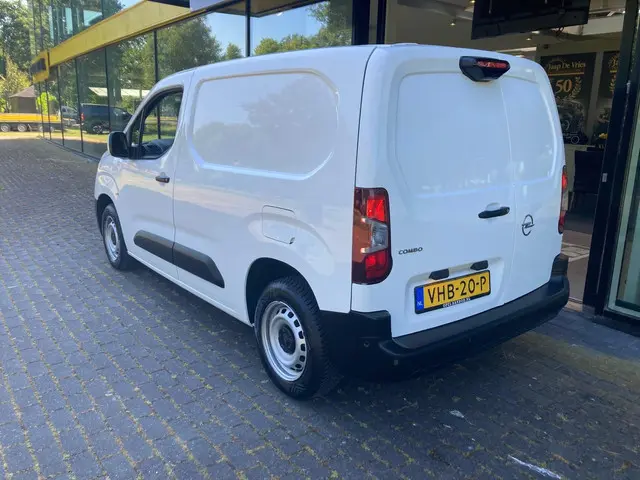 Opel Combo 1.5D L1H1 Edition 2020 Diesel 3