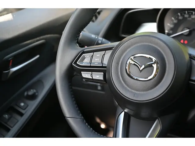 Mazda 2 SkyActiv-G 90 automaat Homura 2024 Benzine 10