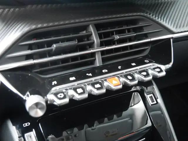 Peugeot 208 1.2 PureTech Allure Pack 2021 Benzine 32