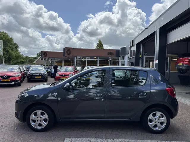 Dacia Sandero 0.9 TCe SL Royaal 2016 Benzine 8