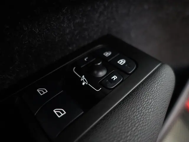 Volvo XC40 Recharge P8 AWD R-Design Aut- 2020 Elektrisch 18