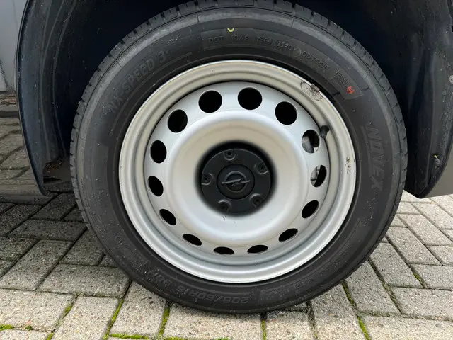 Opel Combo 1.5D L1H1 Edition 2020 Diesel 27