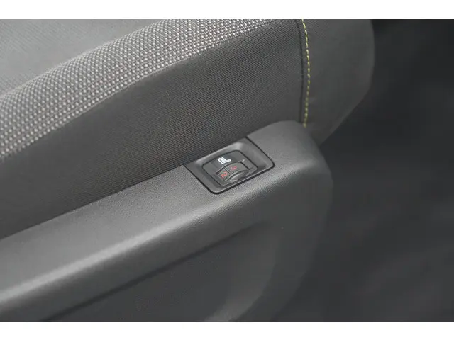 Citroën C3 PureTech 110 EAT6 Feel Edition 2020 Benzine 27