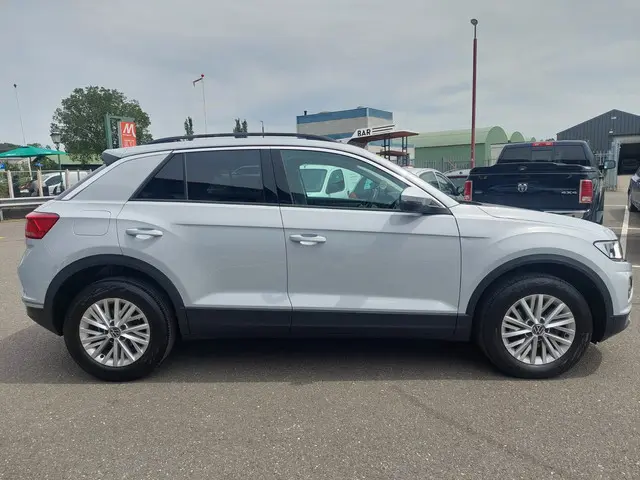 Volkswagen T-Roc 1.5 TSI Style Business 2021 Benzine 8