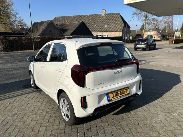 Kia Picanto 1.0 DPI DynamicLine 2025 Benzine 7