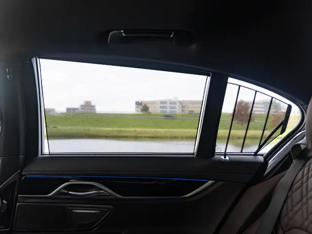 BMW 7 Serie Sedan 745e 2021 Hybride Benzine 44