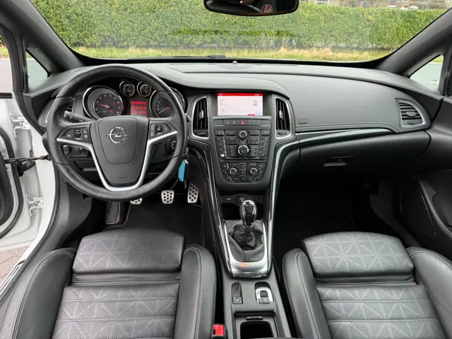 Opel Cascada 1.6 Turbo Cosmo RIJKLAARPRIJS! 2015 Benzine 10