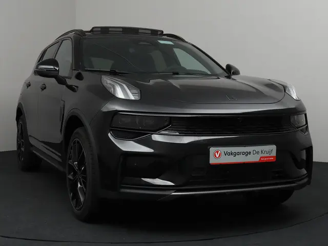 Lynk & Co 01 1.5 More 2025 Hybride Benzine 39