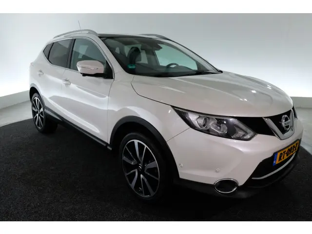 Nissan QASHQAI 1.2 Premier Edition 2014 Benzine 27