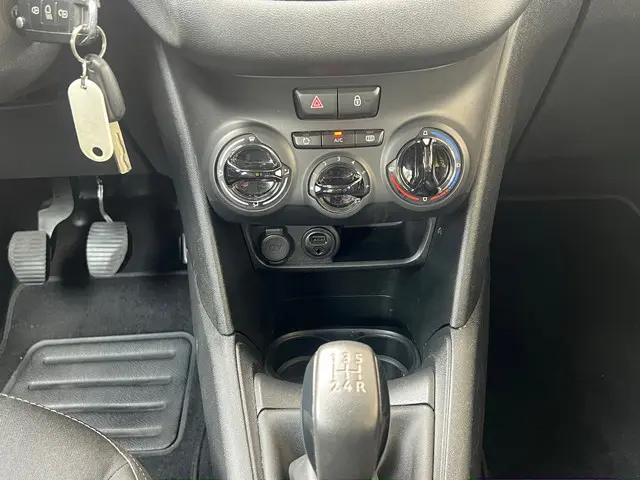 Peugeot 208 1.2 PureTech Active Navi, Cruise 2015 Benzine 18
