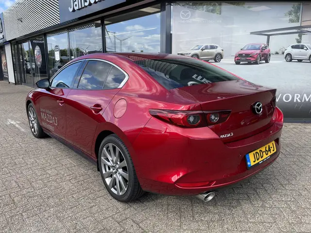 Mazda 3 3 Sedan 2.0 E-SkyActiv-X 186 Takumi 2025 Benzine 6