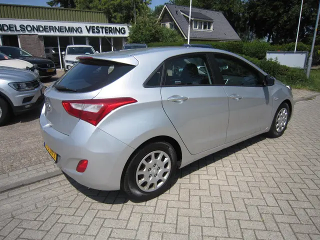 Hyundai i30 1.4 Airco 2014 Benzine 4