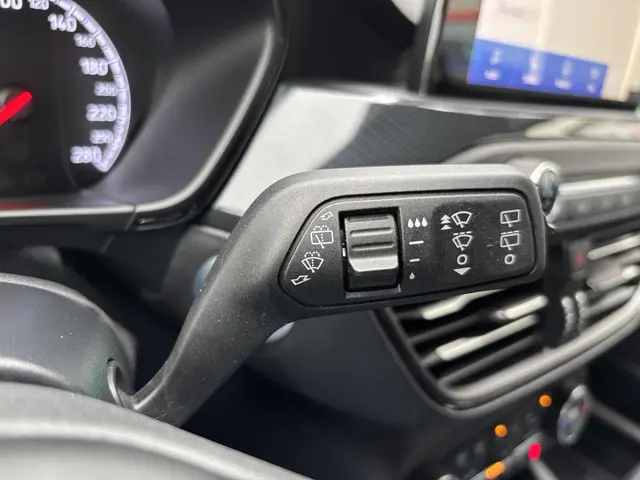 Ford Focus Wagon 2.3 EcoBoost ST-3 2020 Benzine 24