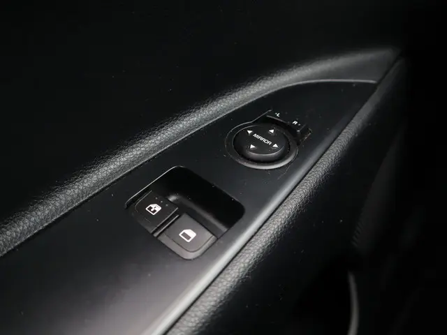 Kia Stonic 1.0 T-GDi DynamicLine 2019 Benzine 18