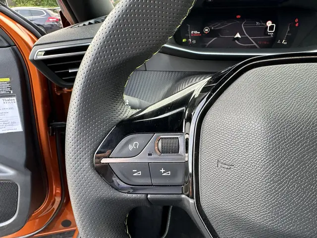 Peugeot 2008 1.2 Turbo 130 PK GT 2022 Benzine 15