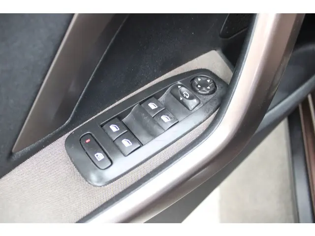 Peugeot 2008 1.2 VTi Allure 2013 Benzine 20