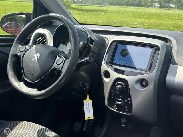 Peugeot 108 1.0 e-VTi | CABRIO | 2015 Benzine 12