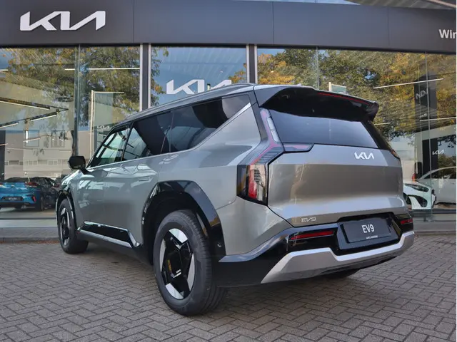 Kia EV9 Plus RWD 99.8 kWh --Snel leverbaar!-- 2025 Elektrisch 3