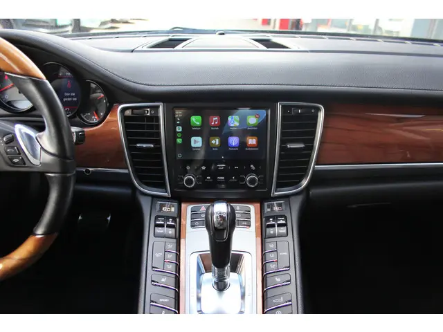 Porsche Panamera 4.8 S 2012 Benzine 22
