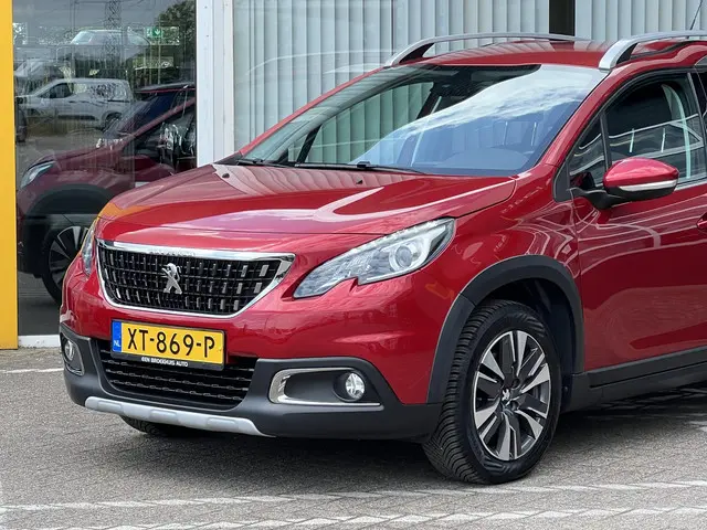 Peugeot 2008 1.2 PureTech Allure 2019 Benzine 3
