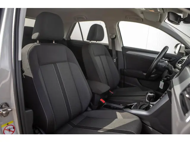 Volkswagen T-Roc 1.5 TSI ACT Life 2023 Benzine 9