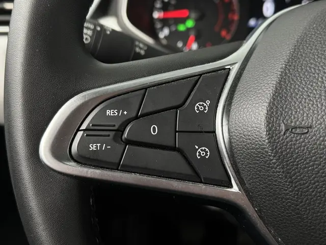 Renault Clio 1.0 TCe 90 Evolution 2023 Benzine 15