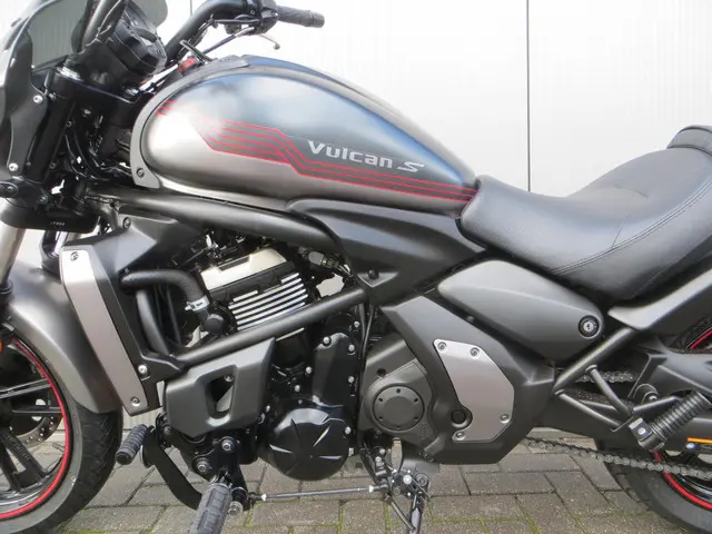 Kawasaki Vulcan S Performance 2024 Benzine 11
