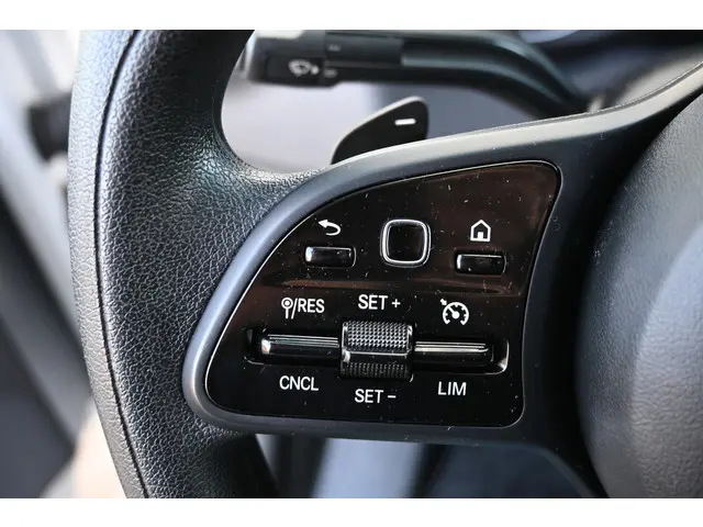 Mercedes-Benz Sprinter 317 CDI L3H2 2024 Diesel 15