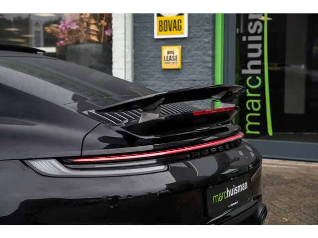 Porsche 911 3.8 Turbo 2021 Benzine 34
