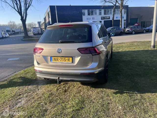 Volkswagen Tiguan 1.4 TSI ACT Highline 2017 Benzine 6