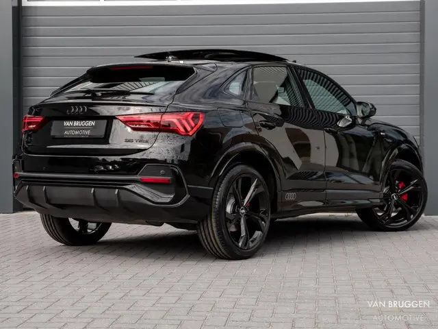 Audi Q3 Sportback 35 TFSI S-Line 2022 Benzine 4