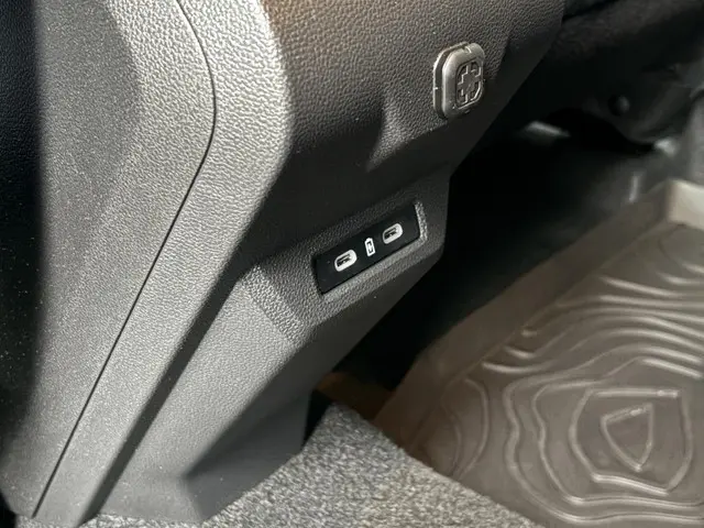 Dacia Duster 1.6 Hybrid Journey 2025 Hybride Benzine 14