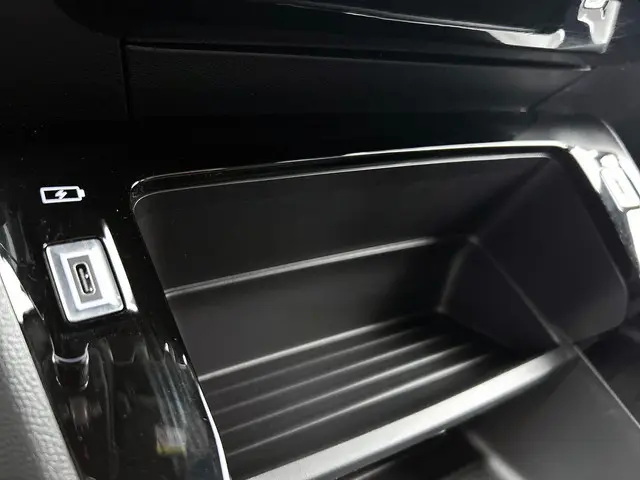 Peugeot 2008 1.2 100 2023 Benzine 22