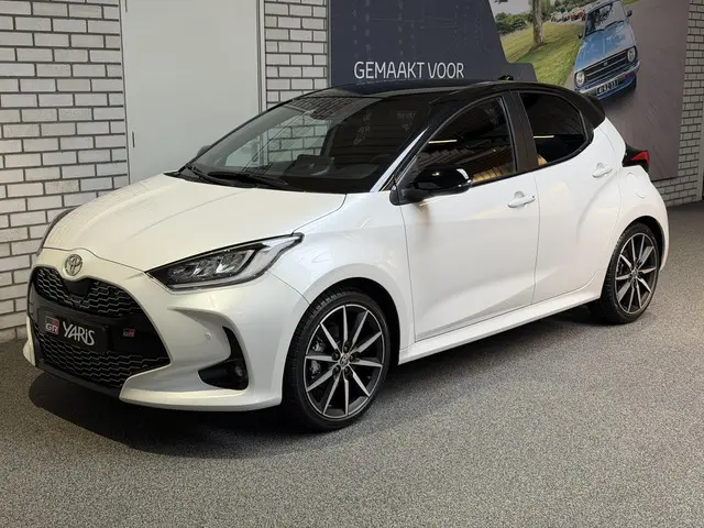 Toyota Yaris 2