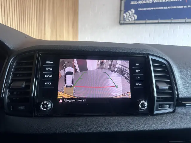 Škoda Karoq 1.5 TSI ACT Sportline Business 2021 Benzine 5