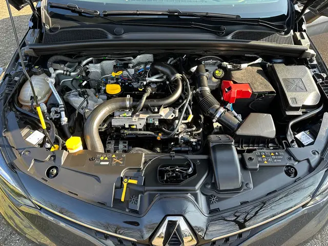 Renault Clio 1.0 TCe Intens 2022 Benzine 22