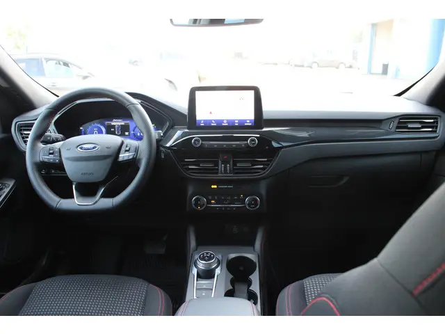 Ford Kuga 2.5 PHEV ST-Line 2024 Hybride Benzine 2