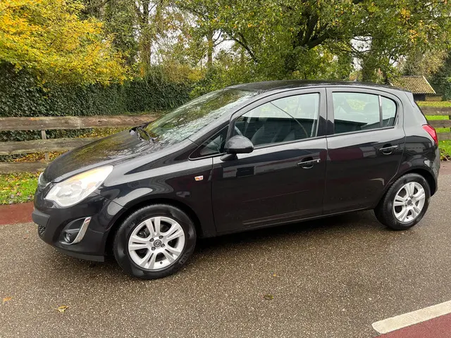 Opel Corsa 1.2-16V Rhythm Airco. PDC 2013 Benzine 2
