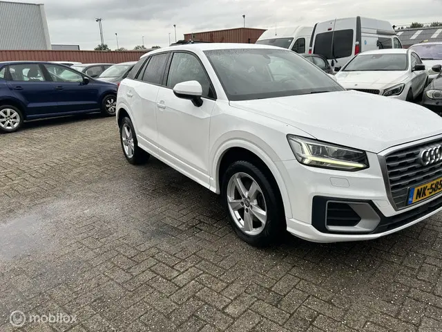Audi Q2 1.0 TFSI Sport 2017 Benzine 4