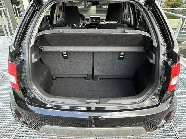 Suzuki Ignis 1.2 Smart Hybrid Select 2022 Benzine 9