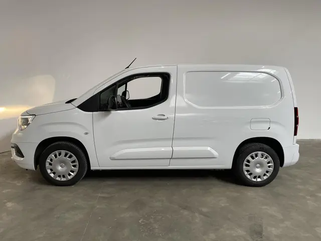 Opel Combo 130pk L1 Automaat 2023 Diesel 15
